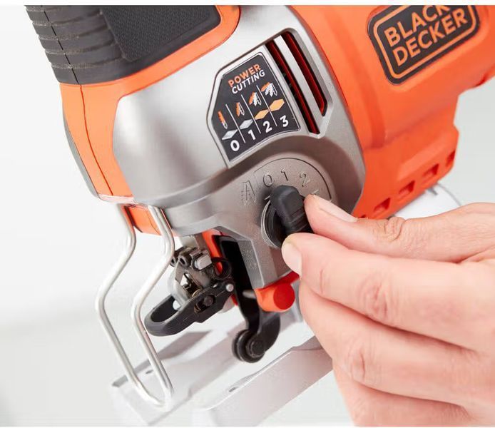 Пила лобзикова мережева BLACK+DECKER BES610 BES610 фото