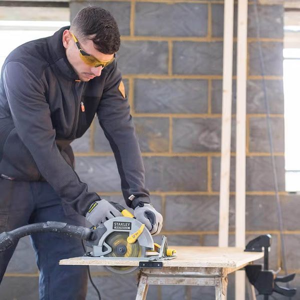 Пила циркулярная сетевая STANLEY FATMAX FME301 FME301 фото